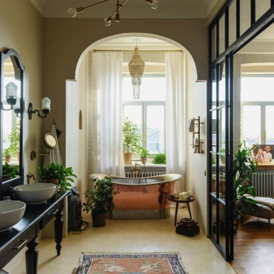 pexels-kseniachernaya-4450337